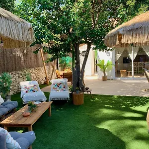  Villa Maisonnette Avec Terrasse Et Jardin-parking Prive-9mn Des Plages A Pied